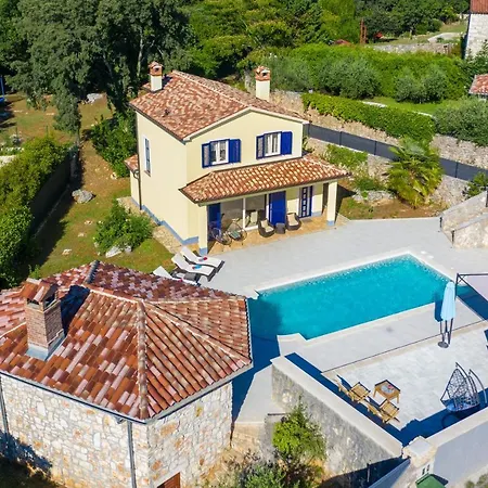 Rose ヴィラ Kršan